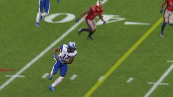 Mumphery books it for a 27-yard gain