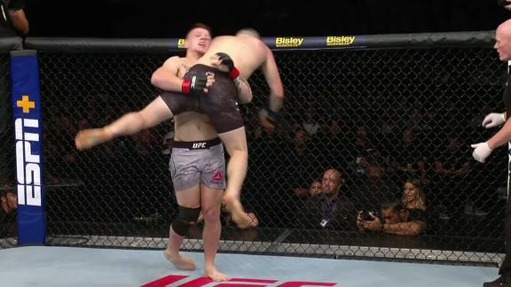 Crute scoops and slams Oleksiejczuk
