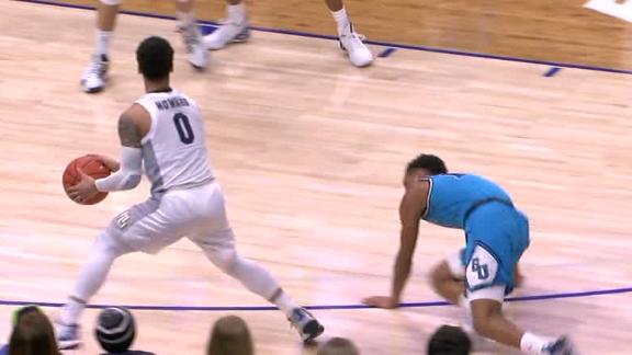 Howard drops defender, passes Curry on NCAA scoring list
