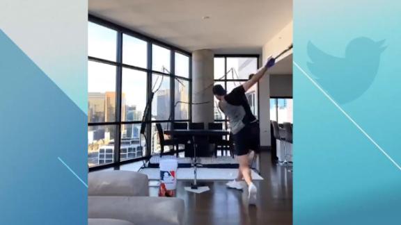 Joey Gallo shows off his work from home setup