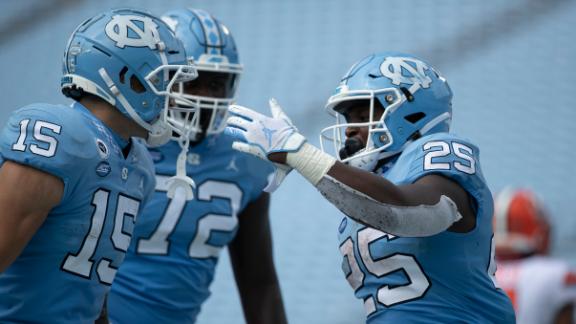 Williams 3 Tds Help No 18 Unc Pull Away From Syracuse 31 6 Abc11 Raleigh Durham