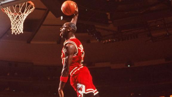 1993 Sports Illustrated: Michael Jordan Chicago Bulls vs Knicks NBA Playoffs