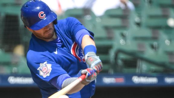 Hendricks takes shutout into 9th, Cubs beat Tigers 5-1