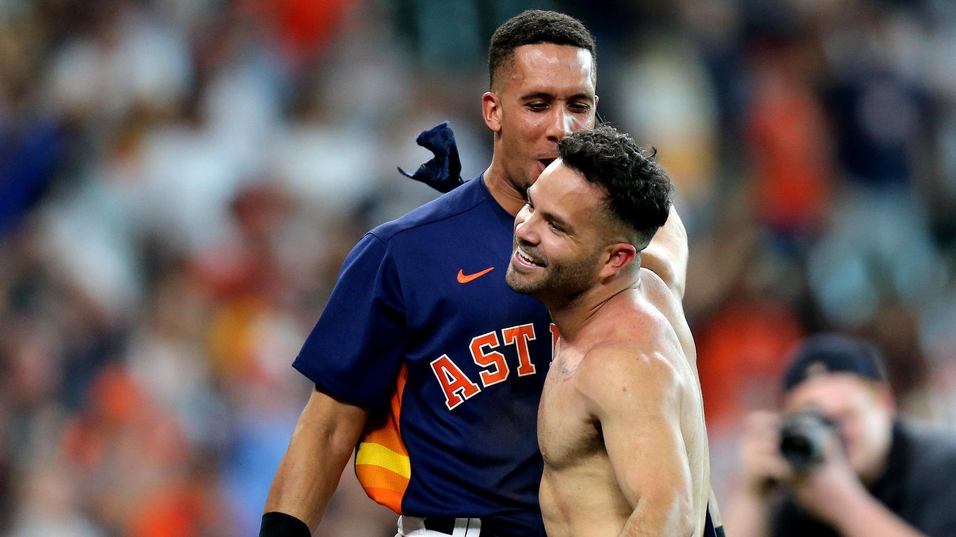 Altuve hits walk-off homer, jersey gets ripped off