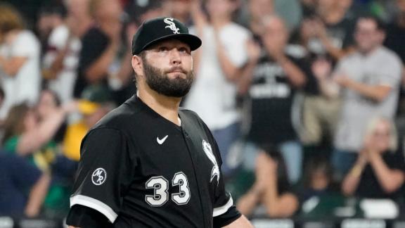 Lance Lynn ejected after tossing belt at umpire during foreign-substance check