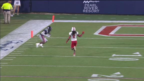 HIGHLIGHT: Austin III with a 54-yard punt return