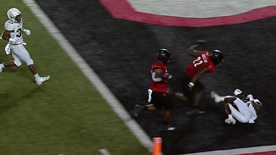 Louisville stuns UCF with game-winning pick-6 in final seconds