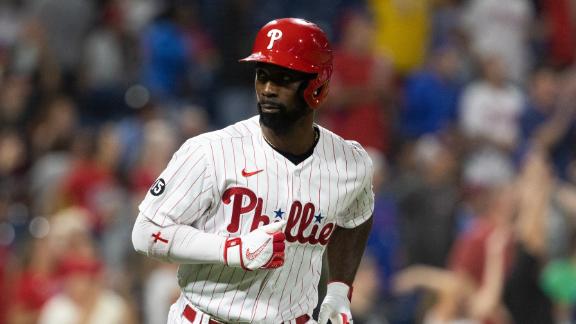 Segura's 2-run single in 10th lifts Phillies over Braves 4-3