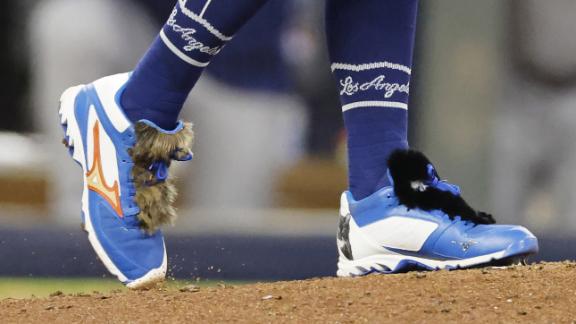 Tony Gonsolin breaks out unique cat-themed cleats