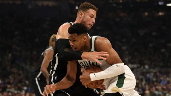 Giannis shows out on opening night with 32-point double-double