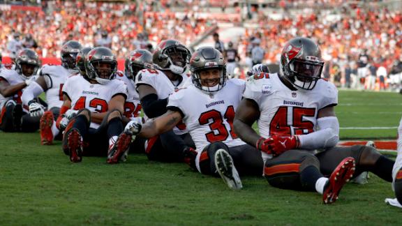 Bucs row the boat to celebrate turnover in first half