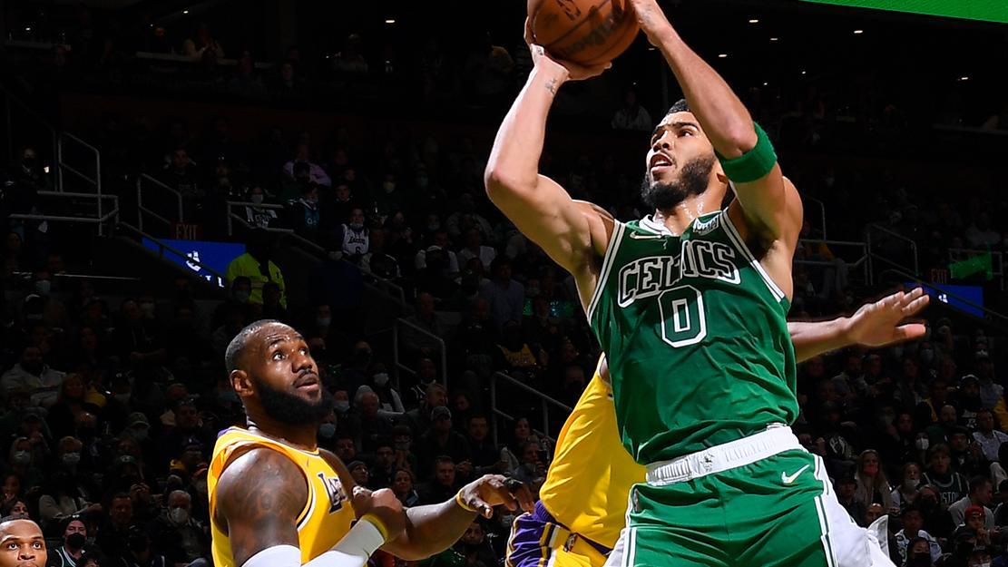 Jayson Tatum goes for 37 as Celtics use big 2nd half to beat Lakers