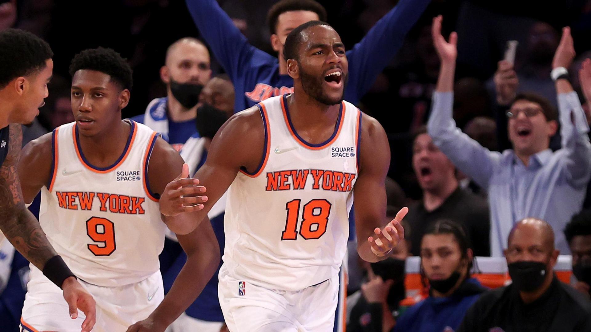 Hot shooting from Alec Burks leads Knicks to win