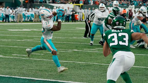 Dolphins win third straight, top Jets 24-17