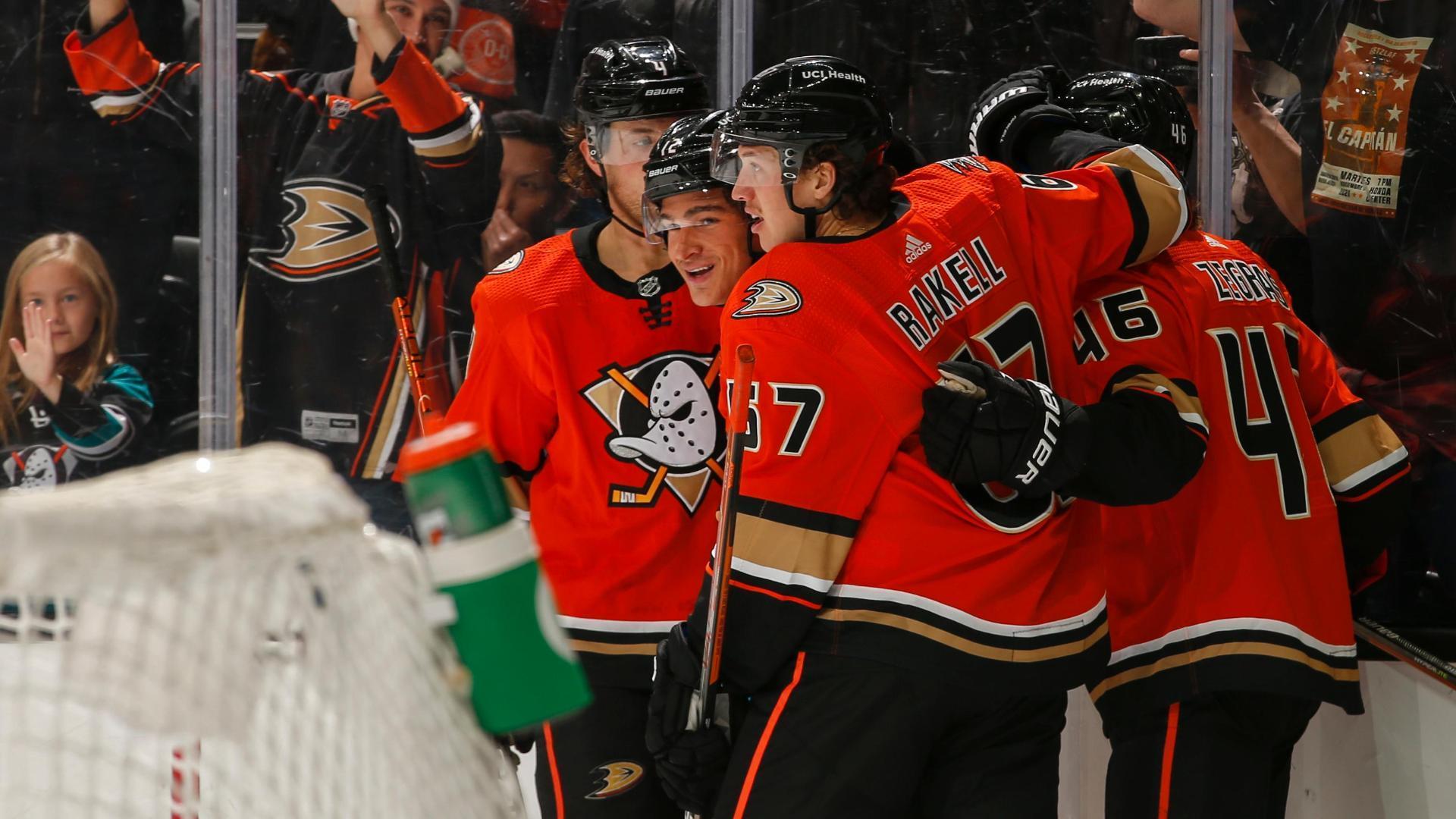 Rickard Rakell notches goal and assist in Ducks' win