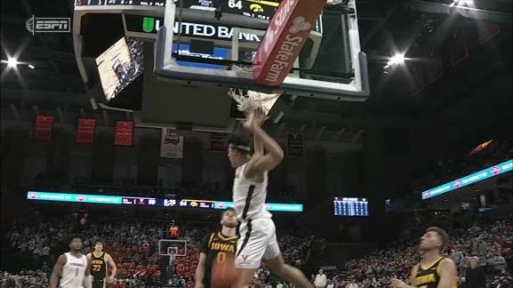 Ahron Ulis sets up Keegan Murray for Iowa dunk - ESPN Video