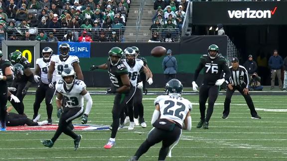 Marcus Epps picks off Zach Wilson's pass to stall Jets' drive