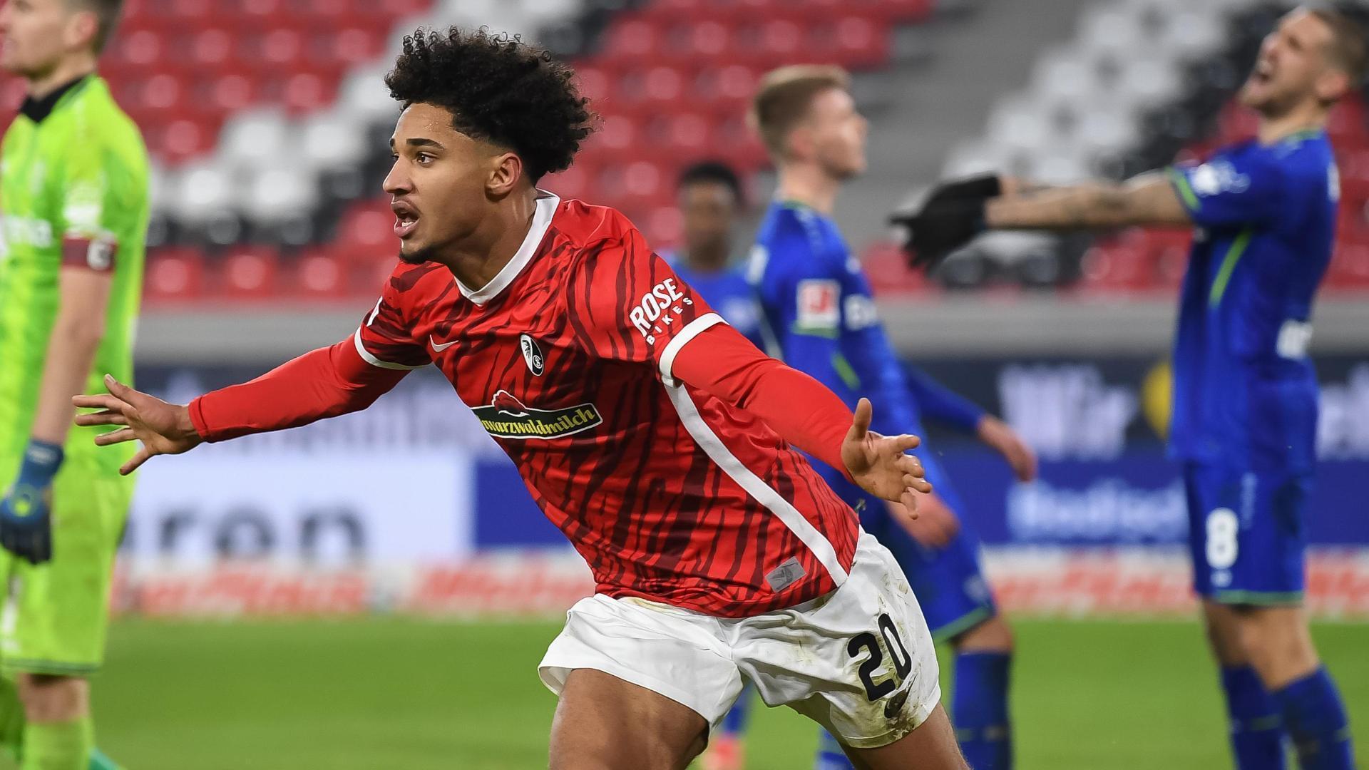 Kevin Schade - Mang Tốc Độ và Đột Biến Đến Hành Lang Cánh