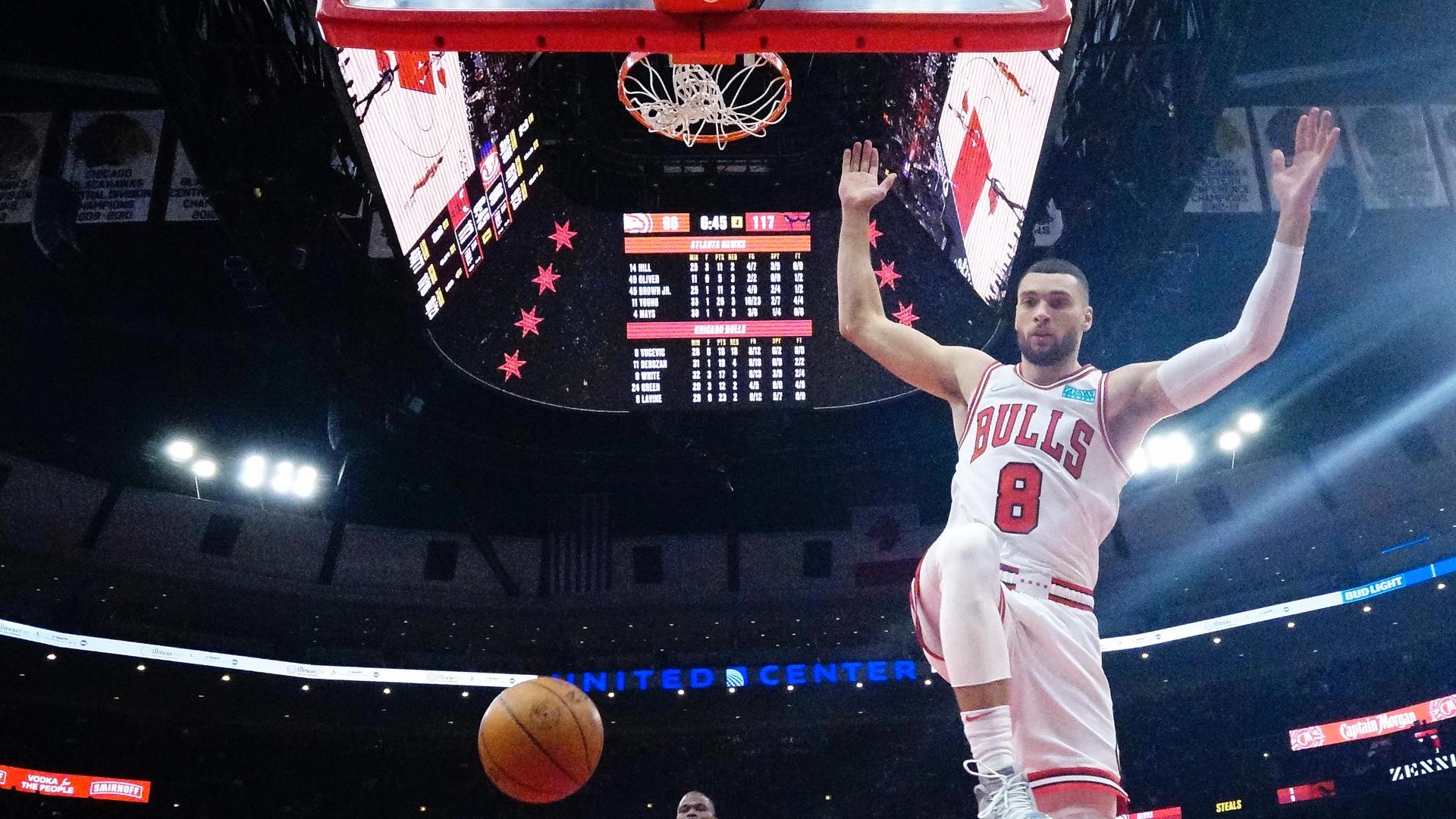 Zach LaVine breaks out 360 jam to finish in style