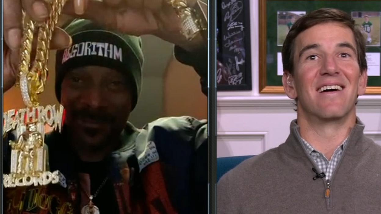Eli has a priceless reaction to Snoop's birthday gift to him