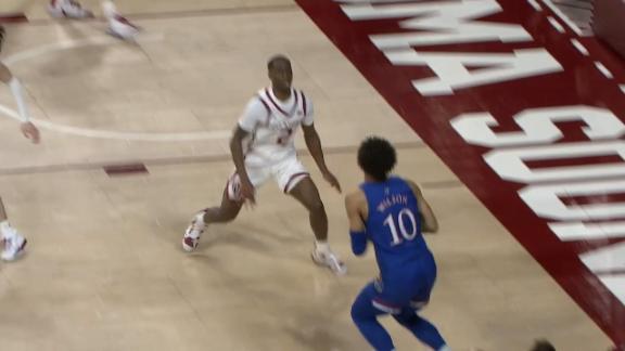 Wilson, Braun lead No. 7 Kansas past Oklahoma 67-64