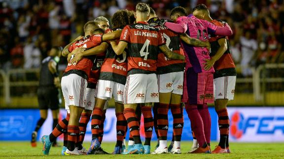 Como Mauricio Isla pode ajudar o time do Flamengo 