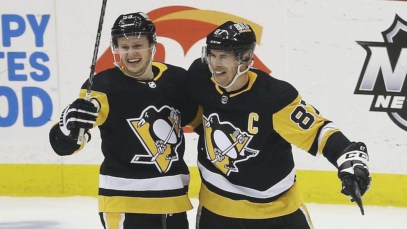 Crosby scores 500th, Penguins rally past Flyers 5-4 in OT