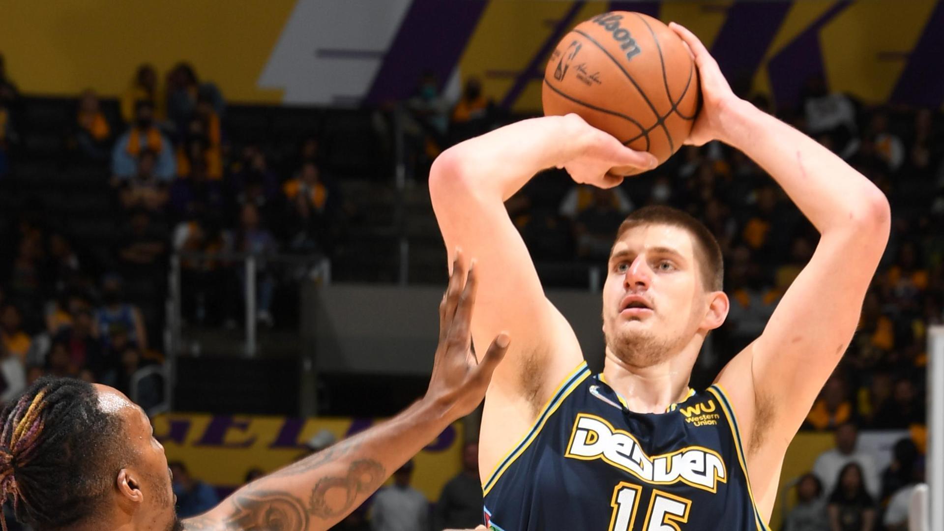 Jokic continues stellar season with huge double-double in win over Lakers
