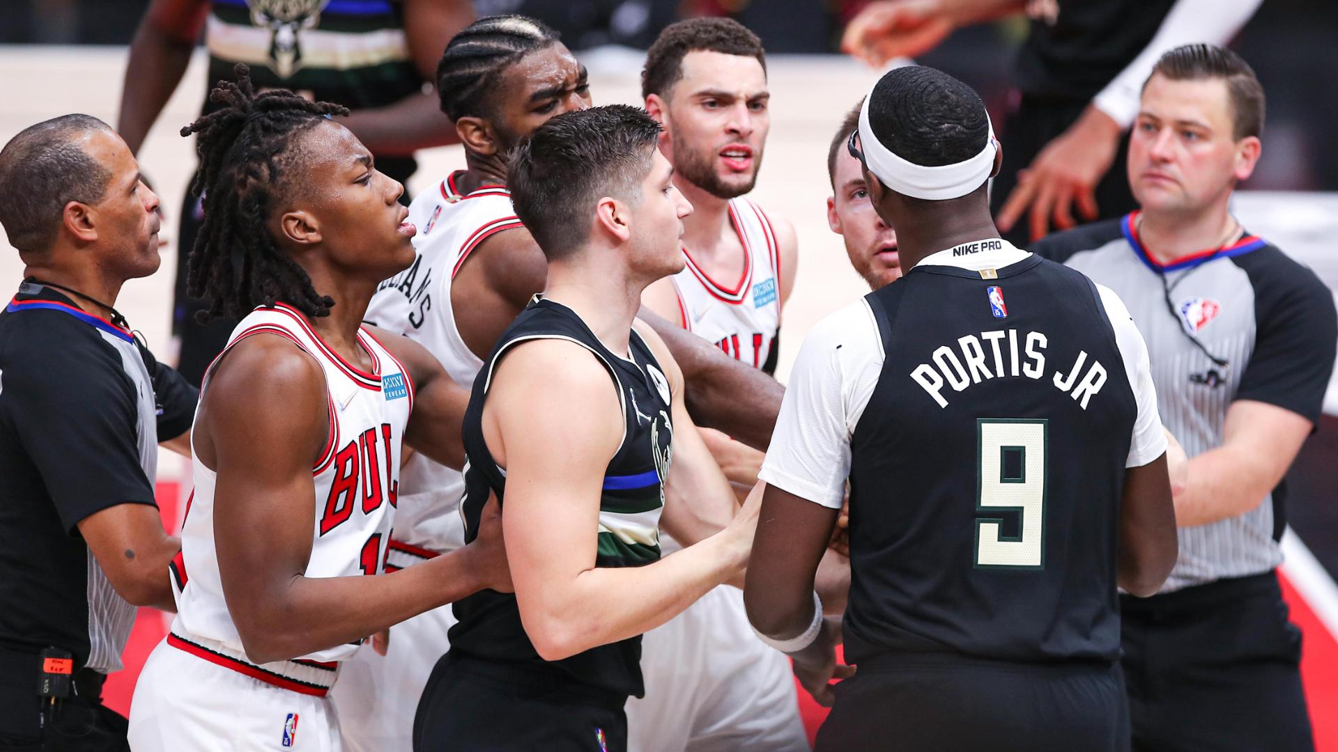 Tempers flare late as Zach LaVine and Bobby Portis get into it