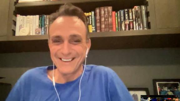Why Hank Azaria loves Mets manager Buck Showalter