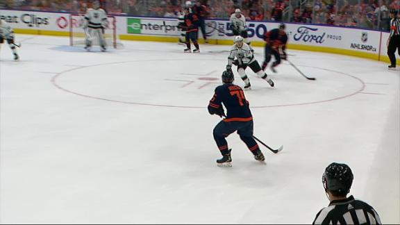 Evander Kane scores on the power play for Oilers