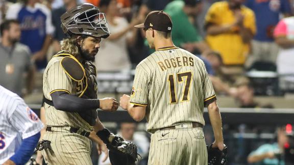 Manny Machado homers twice as Padres keep 'emptying the tank