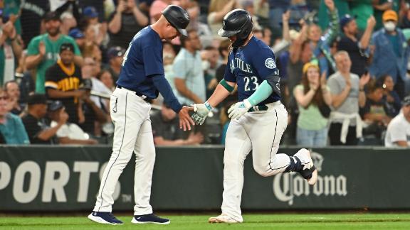 Astros end Mariners' winning streak at 14; J-Rod scratched