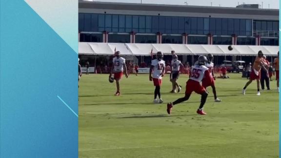 NFL training camp updates 2022: Ric Flair visits Tennessee Titans practice;  Lamar Jackson, DeVante Parker impress - ABC7 San Francisco