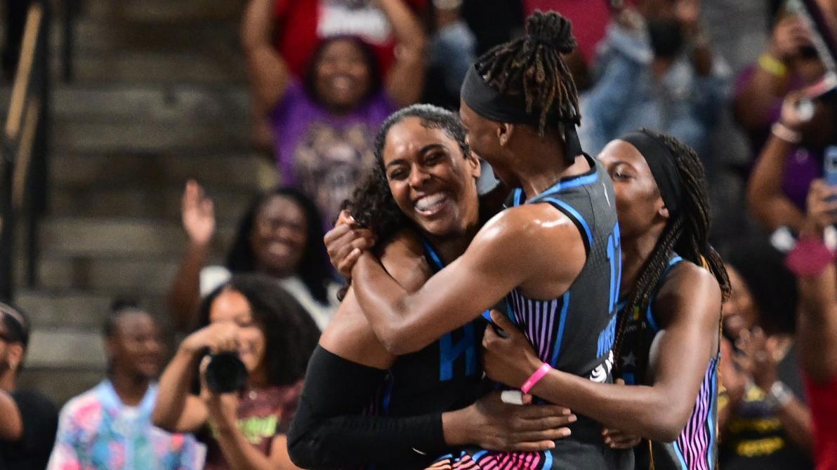 Aces' Candace Parker sets bonkers WNBA record in dominant win over Lynx