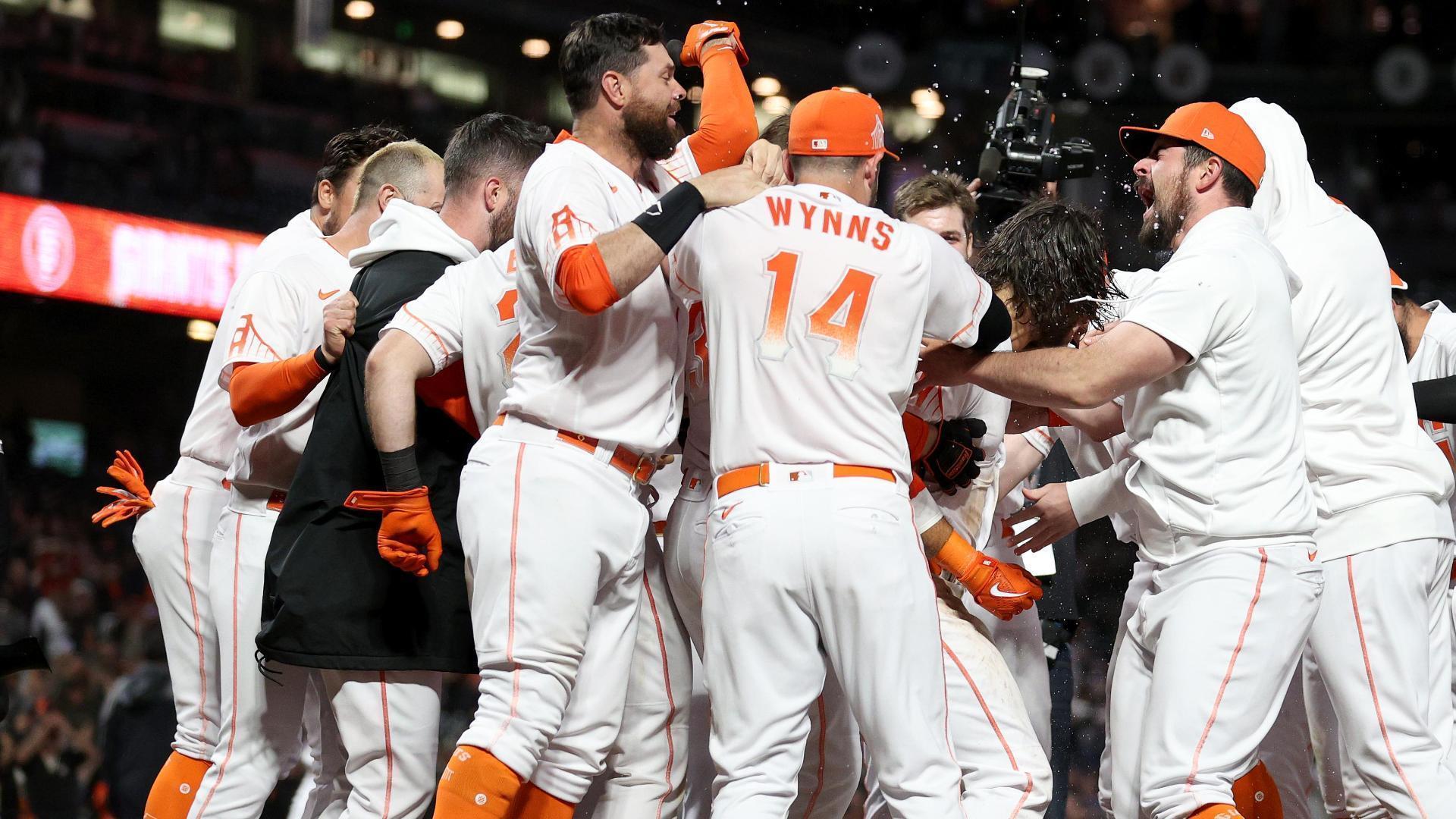 Crawford's HR with 2 outs in 9th lifts Giants past D-backs