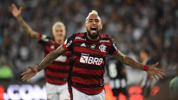 Flamengo misto vence o Botafogo com gol de Vidal e diminui vantagem do  Palmeiras na ponta do Brasileir&Atilde;&pound;o