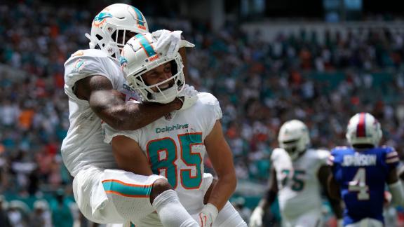 Tua, Dolphins survive scoreless 2nd half to beat Steelers - Seattle Sports