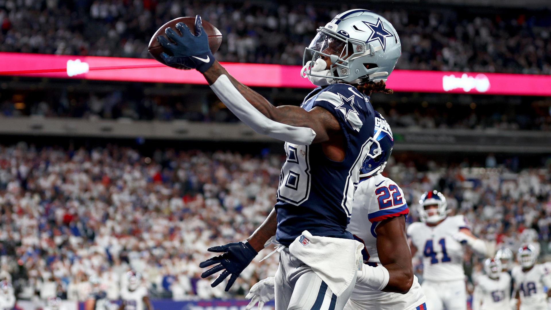 Dez Bryant, CeeDee Lamb defend Ezekiel Elliott against detractors