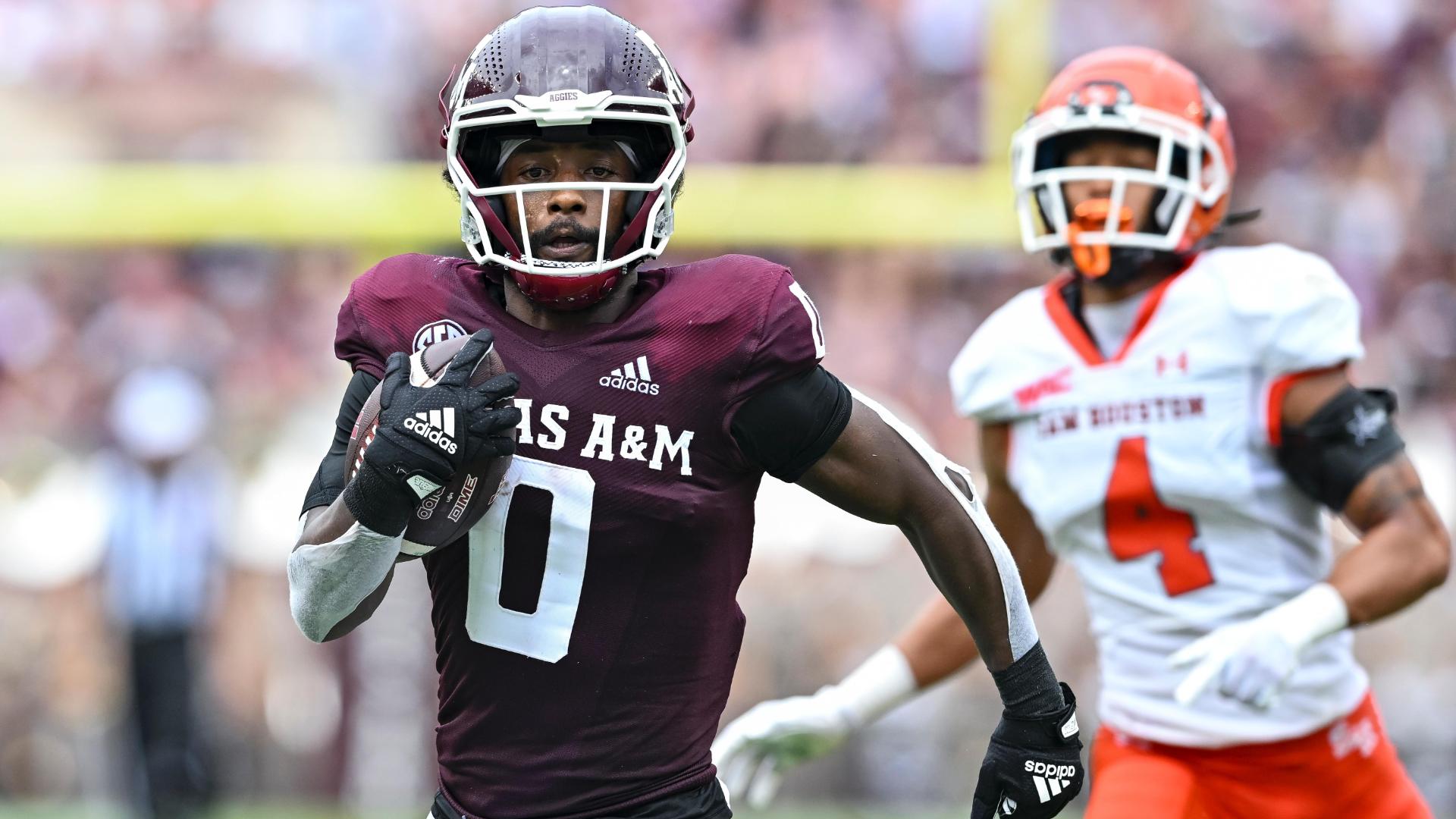 Ainias Smith explains how Texas A&M stayed locked in during Week 1 weather  delay - On3