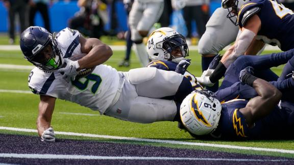 Walker, Goodwin lead Seahawks to 37-23 win over Chargers - ABC30