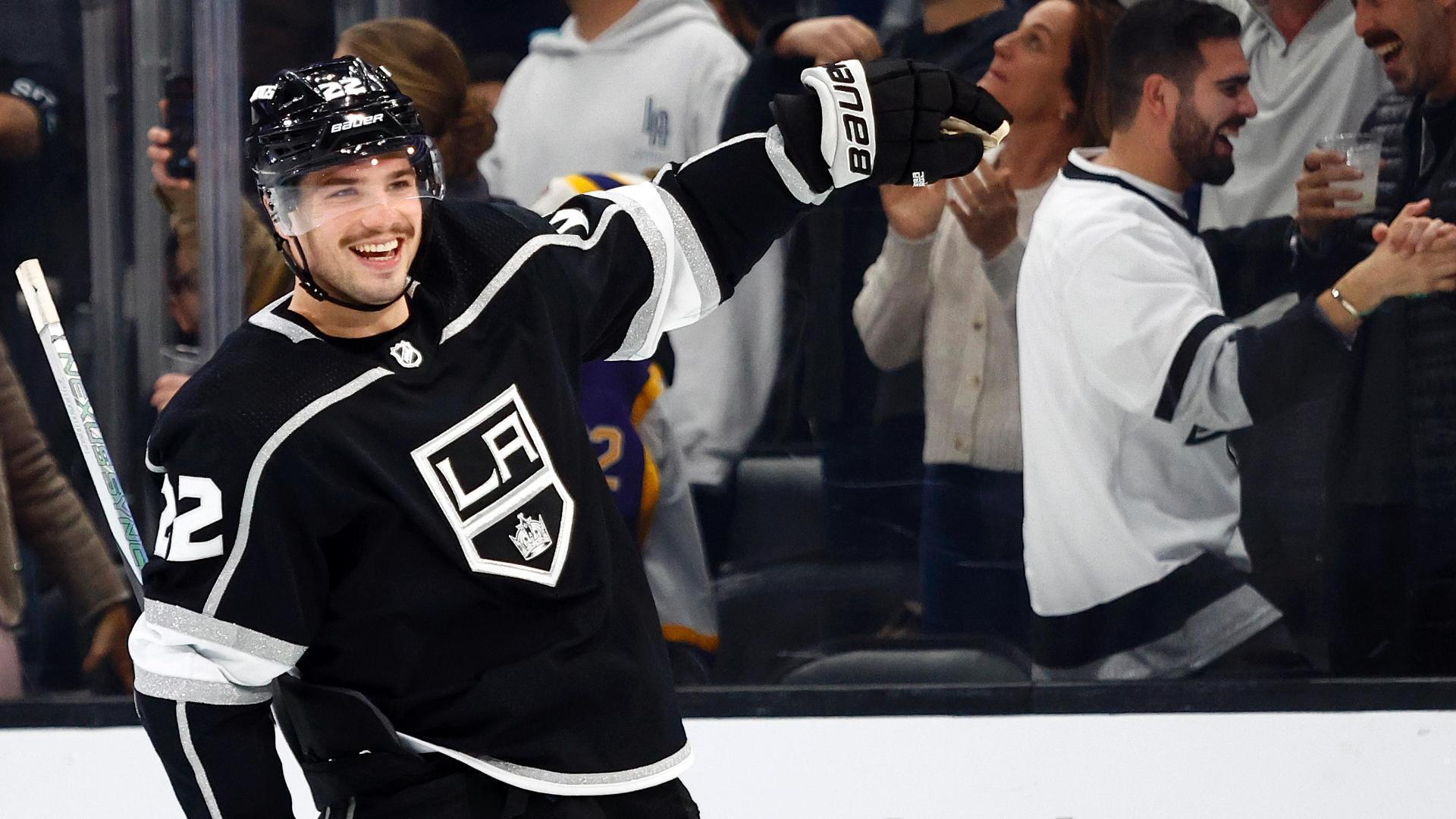 Kings win 3rd straight game, beat rival Ducks 4-1 - The San Diego