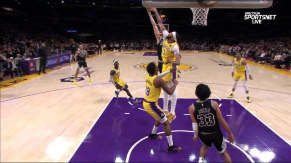 Davis scores 21 points in return as Lakers defeat Spurs - ABC7 Los Angeles