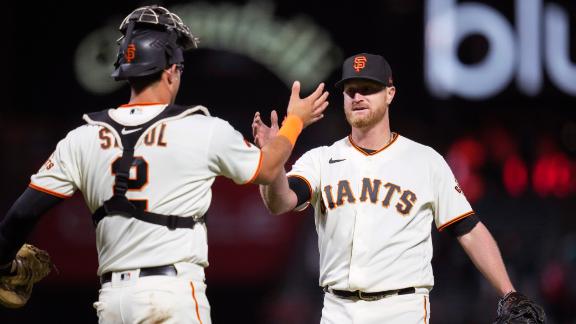 Giants' J.D. Davis, Mitch Haniger leave with injuries vs. St. Louis