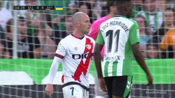 Betis vence Rayo Vallecano e mantém chances de classificação para a  Champions