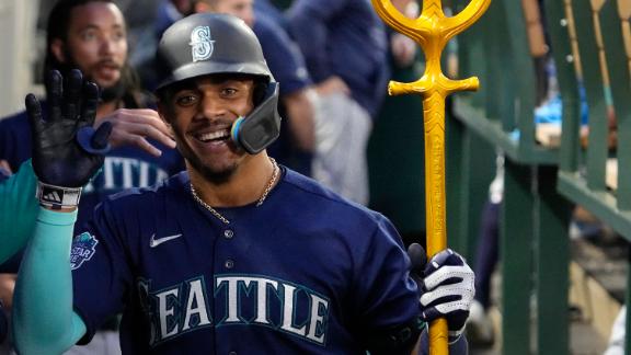 Seattle Mariners' Julio Rodriguez named AL Rookie of the Year - ESPN