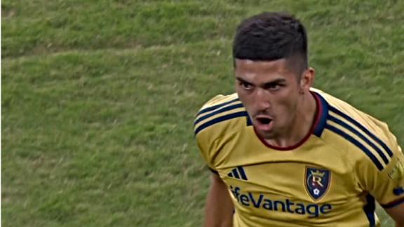 Pablo Ruiz scores extraordinary goal from inside his own half