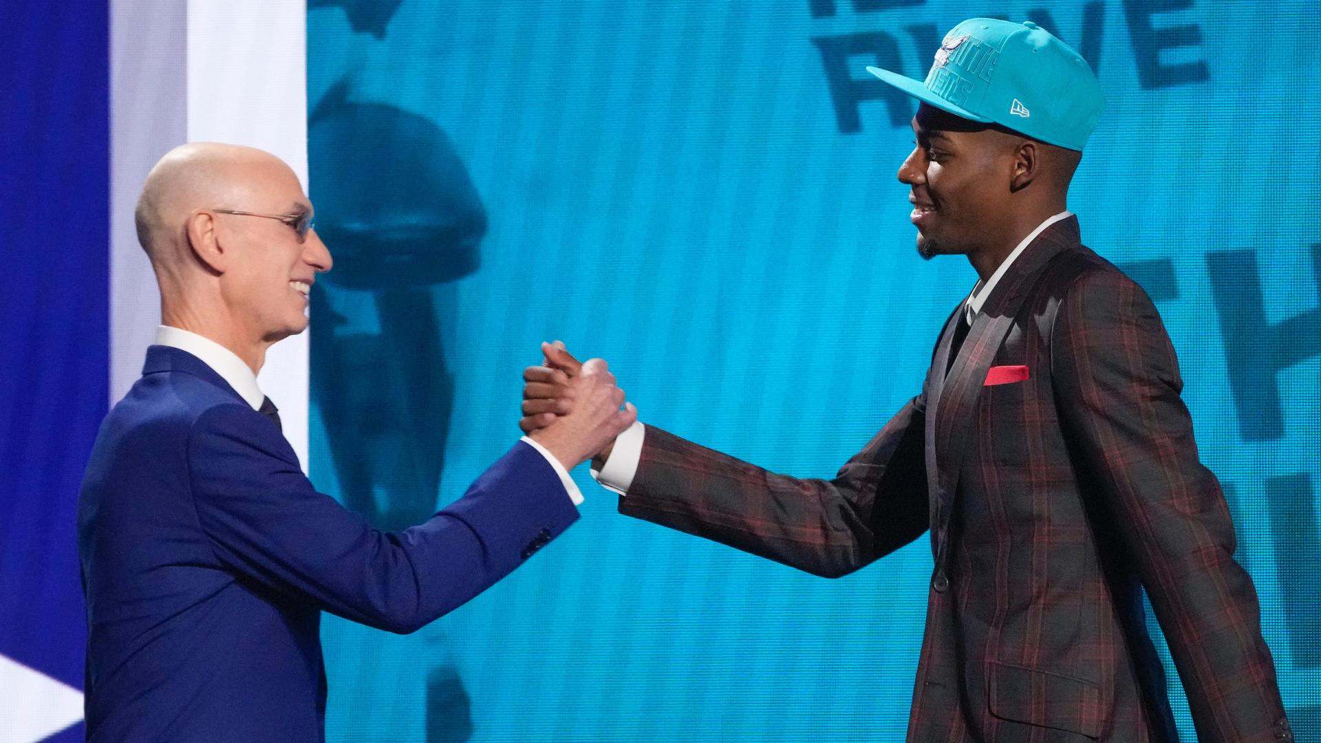 ESPN on X: The Hornets take Brandon Miller with the No. 2 pick in the 2023  #NBADraft‼️  / X