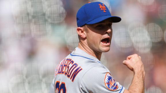Mets trade closer David Robertson to Marlins for two minor leaguers