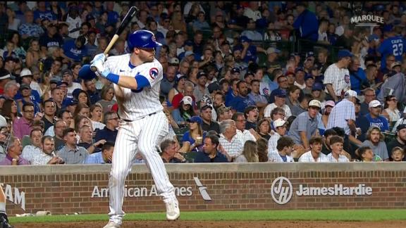 Happ leads homer barrage, Cubs power past struggling Reds